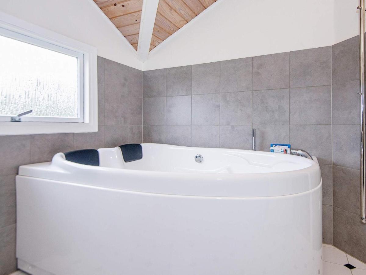 6 Person Holiday Home In R M Bolilmark Exterior foto